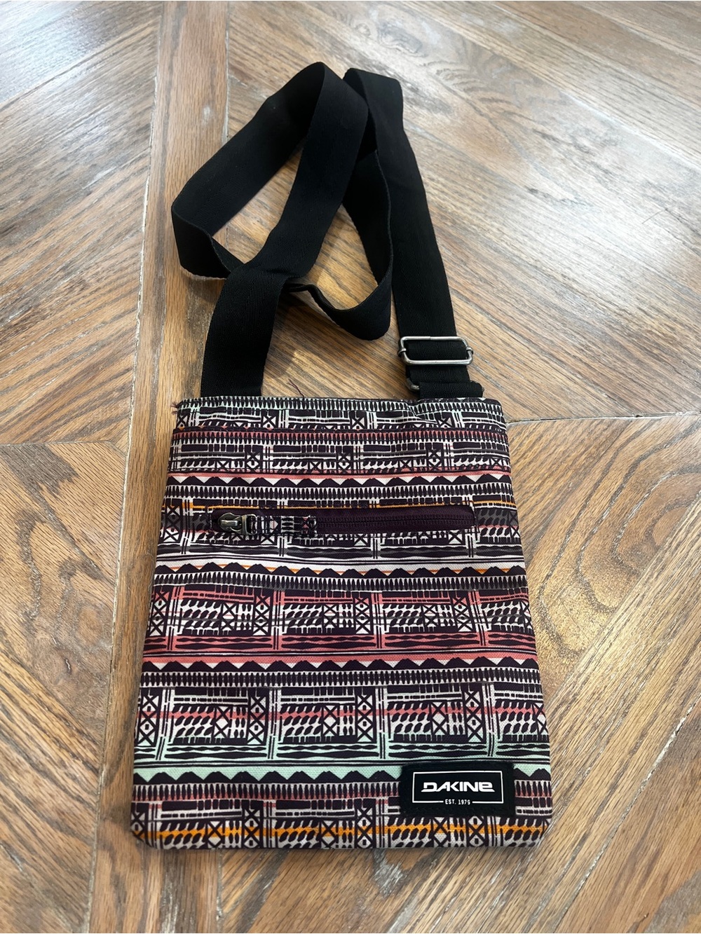 Dakine Women's Crossbody Bag in Multicolor Tribal Print